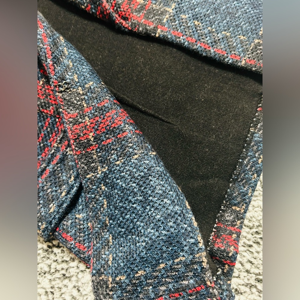 NYC New York Clothing Co. Red and Black short Coat
Vintage look - Picture 9 of 13